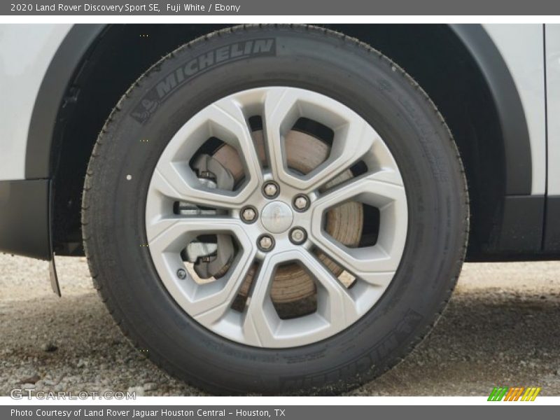 Fuji White / Ebony 2020 Land Rover Discovery Sport SE
