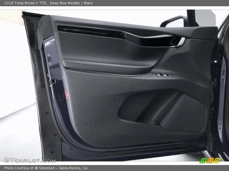 Door Panel of 2018 Model X 75D