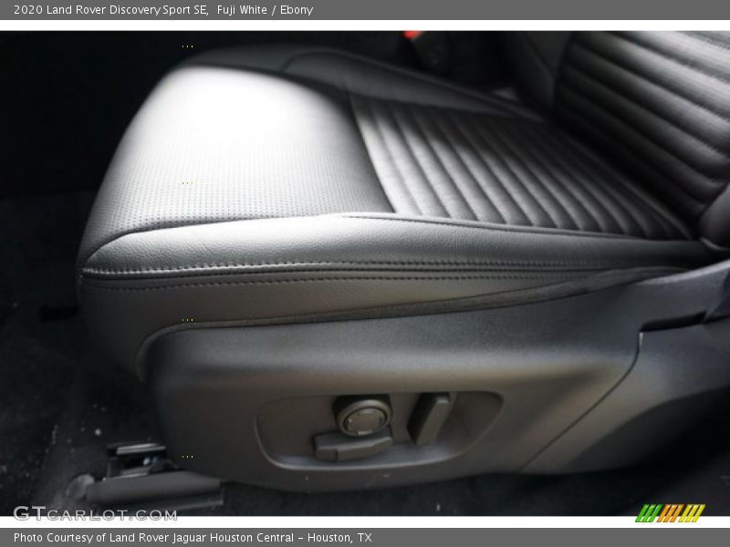 Fuji White / Ebony 2020 Land Rover Discovery Sport SE