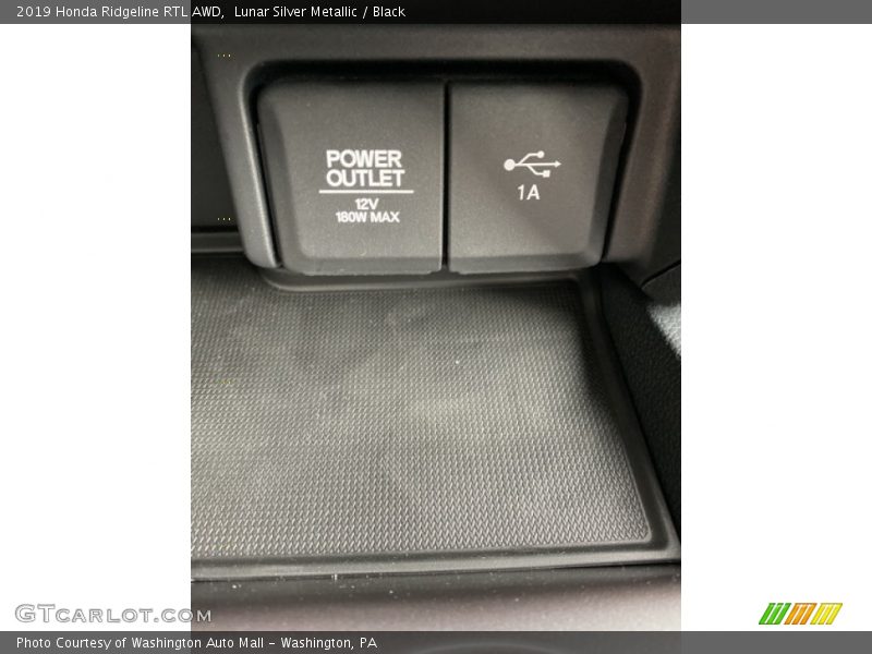 Lunar Silver Metallic / Black 2019 Honda Ridgeline RTL AWD