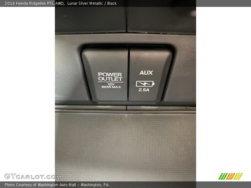 Lunar Silver Metallic / Black 2019 Honda Ridgeline RTL AWD