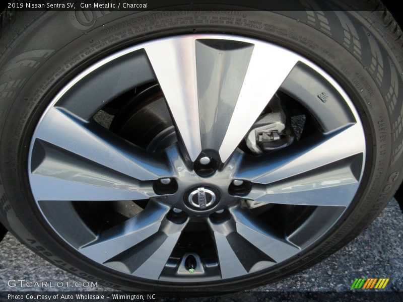 Gun Metallic / Charcoal 2019 Nissan Sentra SV