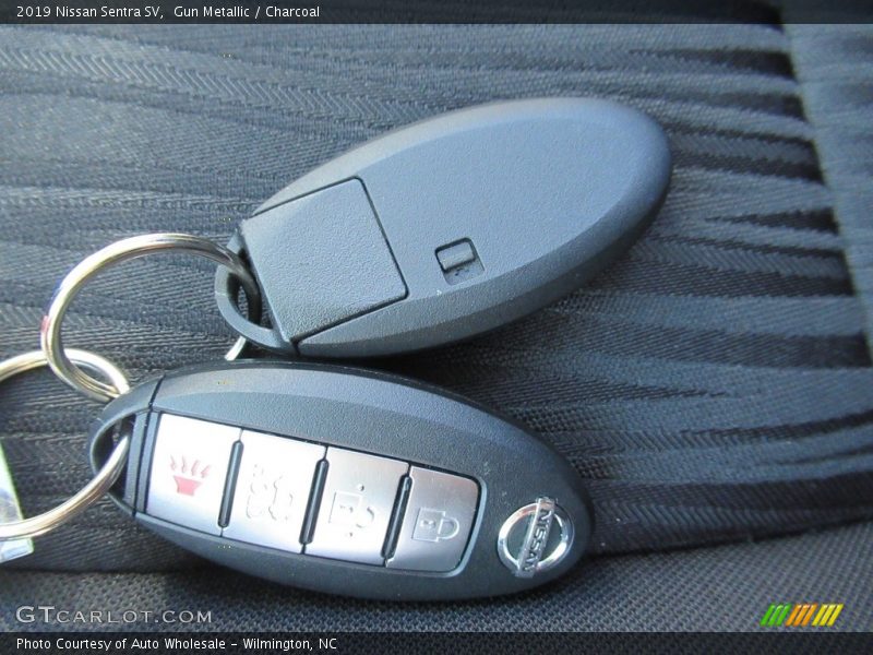 Gun Metallic / Charcoal 2019 Nissan Sentra SV