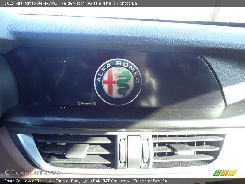 Verde Visconti (Green) Metallic / Chocolate 2019 Alfa Romeo Stelvio AWD