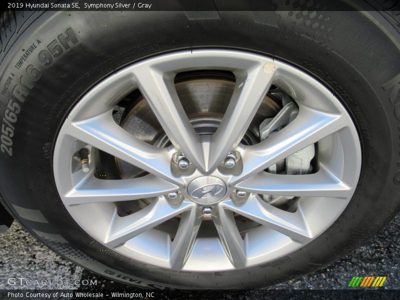 Symphony Silver / Gray 2019 Hyundai Sonata SE