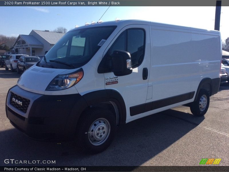 Front 3/4 View of 2020 ProMaster 1500 Low Roof Cargo Van