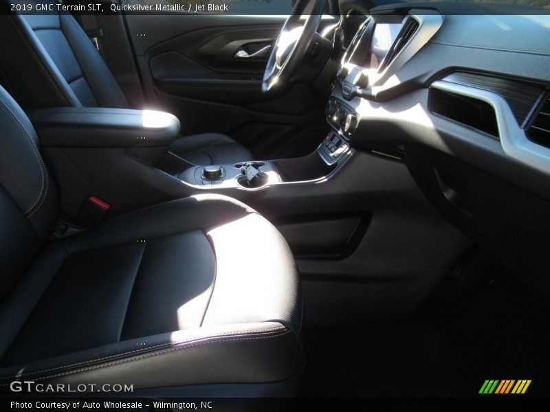 Quicksilver Metallic / Jet Black 2019 GMC Terrain SLT