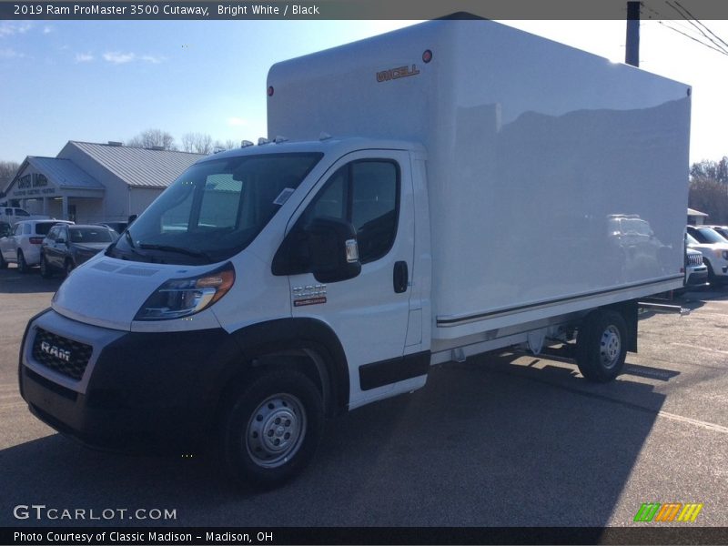 Bright White / Black 2019 Ram ProMaster 3500 Cutaway