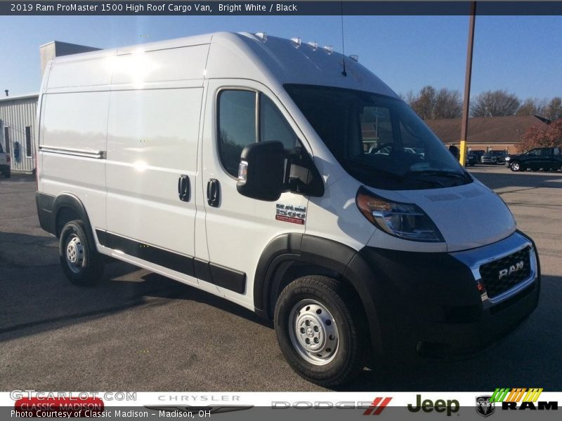 Bright White / Black 2019 Ram ProMaster 1500 High Roof Cargo Van