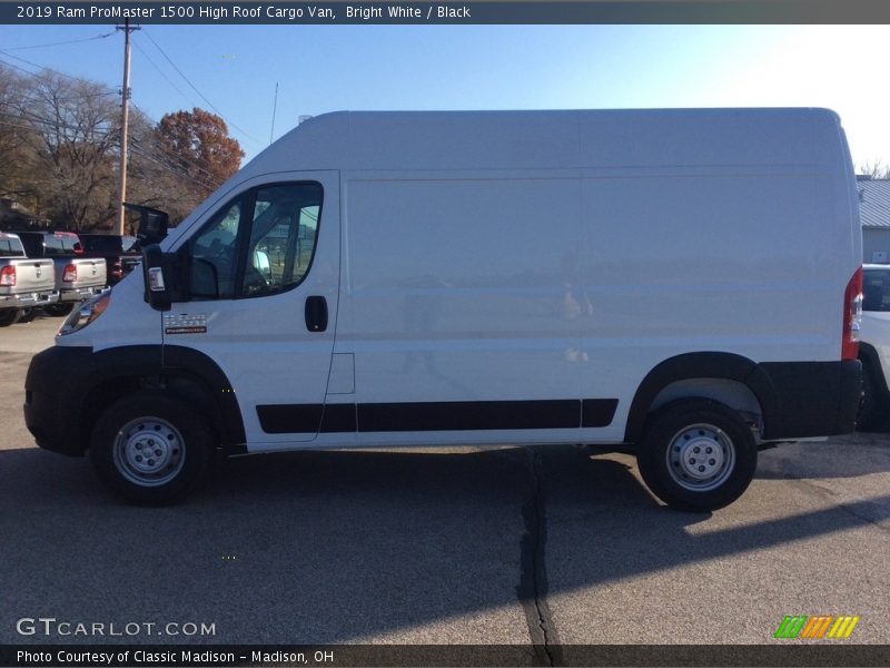 Bright White / Black 2019 Ram ProMaster 1500 High Roof Cargo Van