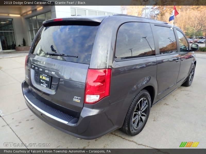 Granite Pearl / Black 2019 Dodge Grand Caravan GT