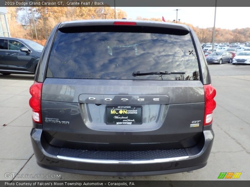 Granite Pearl / Black 2019 Dodge Grand Caravan GT