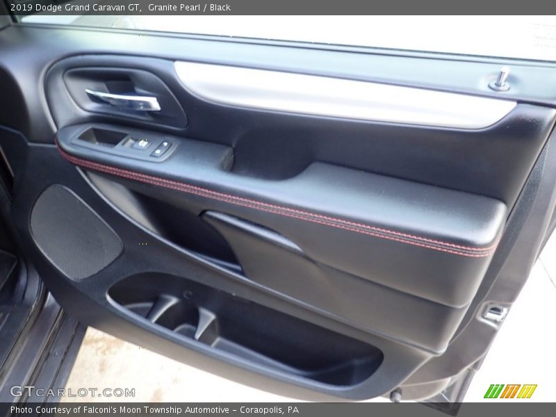Granite Pearl / Black 2019 Dodge Grand Caravan GT