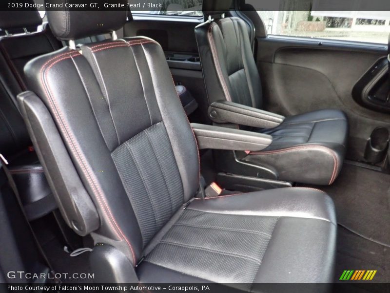 Granite Pearl / Black 2019 Dodge Grand Caravan GT
