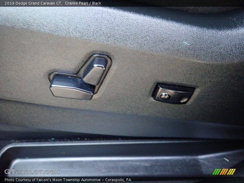 Granite Pearl / Black 2019 Dodge Grand Caravan GT