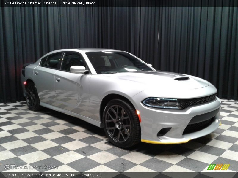 Front 3/4 View of 2019 Charger Daytona
