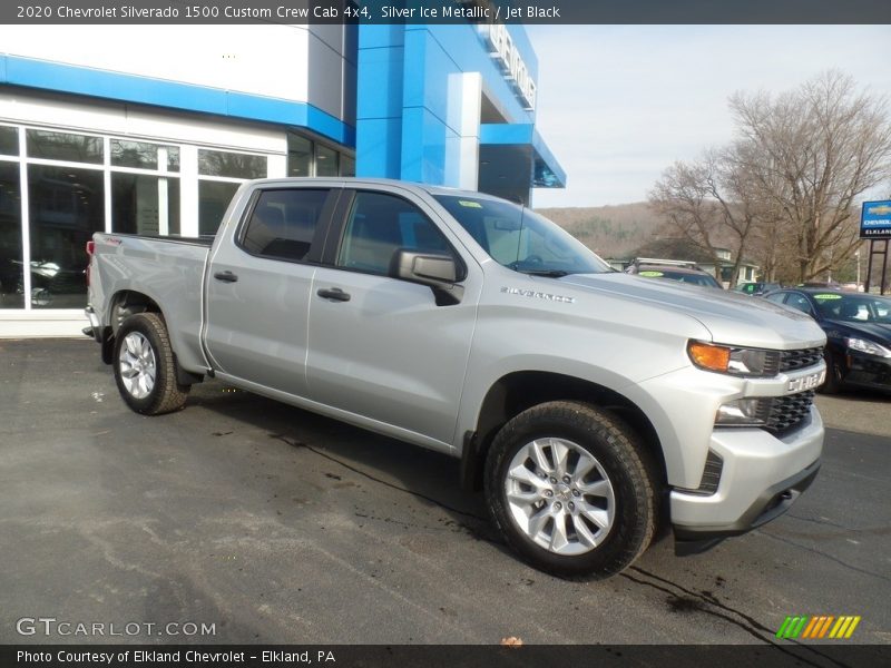 Front 3/4 View of 2020 Silverado 1500 Custom Crew Cab 4x4