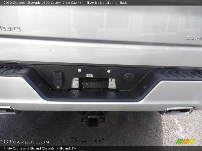 Silver Ice Metallic / Jet Black 2020 Chevrolet Silverado 1500 Custom Crew Cab 4x4