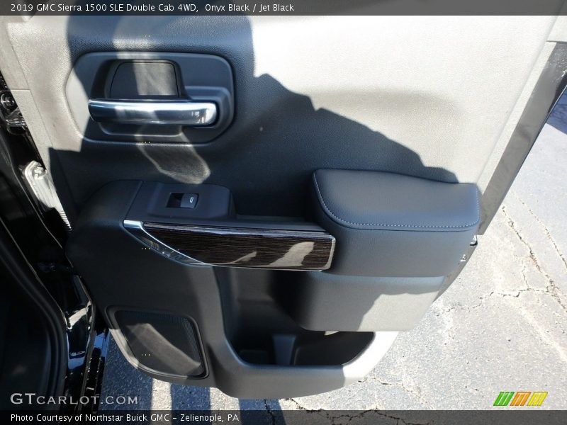 Onyx Black / Jet Black 2019 GMC Sierra 1500 SLE Double Cab 4WD