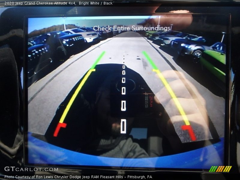 Bright White / Black 2020 Jeep Grand Cherokee Altitude 4x4