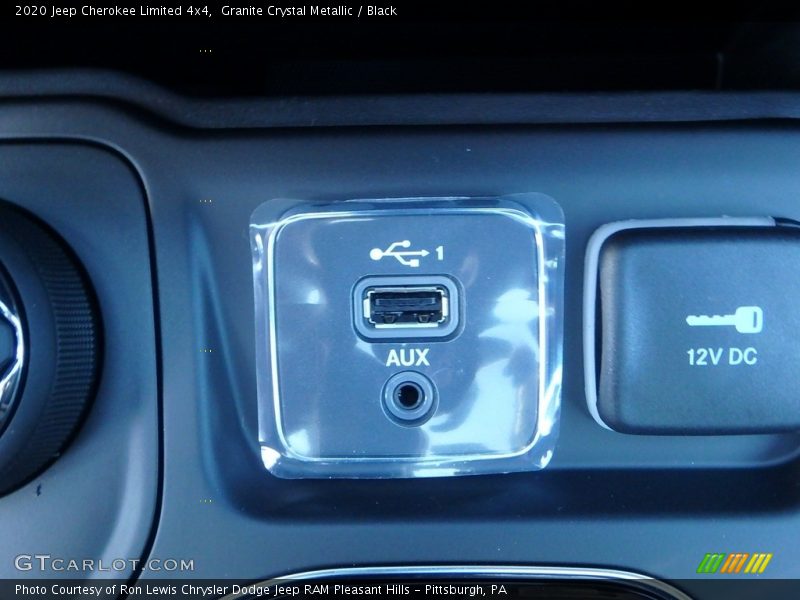 Granite Crystal Metallic / Black 2020 Jeep Cherokee Limited 4x4