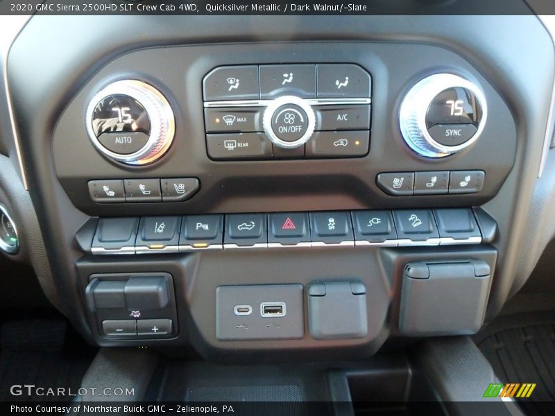 Quicksilver Metallic / Dark Walnut/­Slate 2020 GMC Sierra 2500HD SLT Crew Cab 4WD