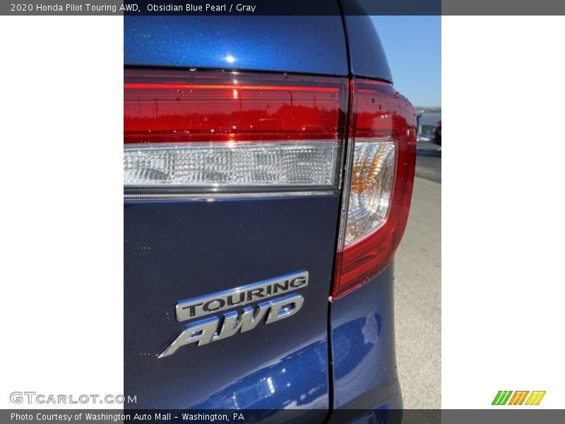 Obsidian Blue Pearl / Gray 2020 Honda Pilot Touring AWD