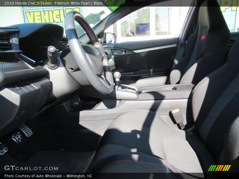 Platinum White Pearl / Black 2019 Honda Civic Si Sedan