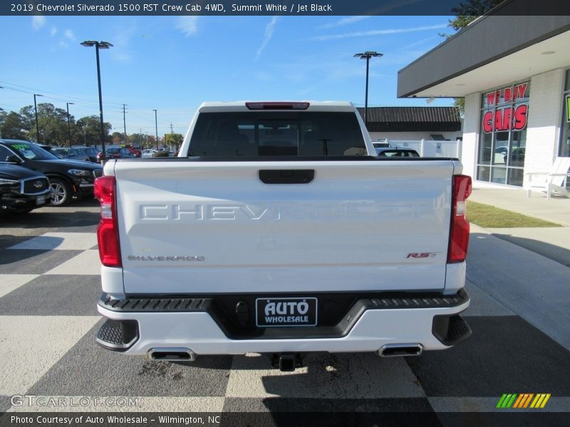 Summit White / Jet Black 2019 Chevrolet Silverado 1500 RST Crew Cab 4WD