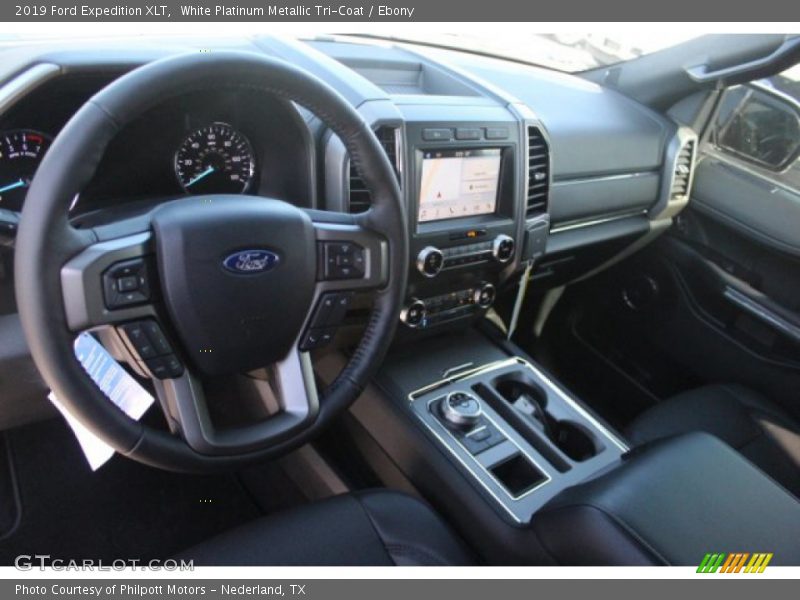 White Platinum Metallic Tri-Coat / Ebony 2019 Ford Expedition XLT