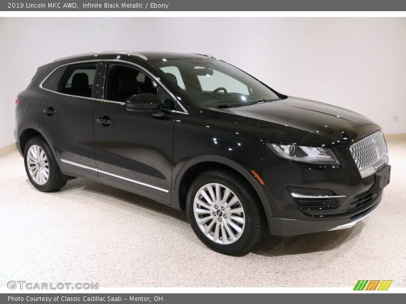 Infinite Black Metallic / Ebony 2019 Lincoln MKC AWD