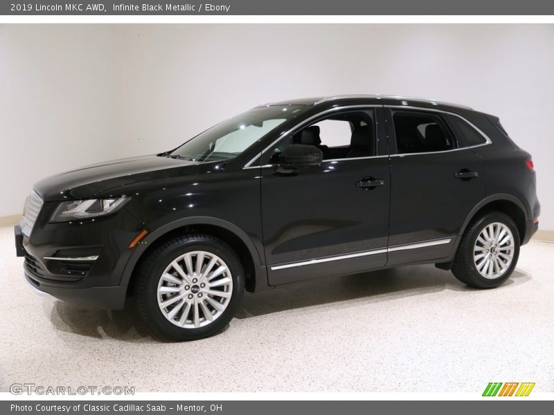 Infinite Black Metallic / Ebony 2019 Lincoln MKC AWD