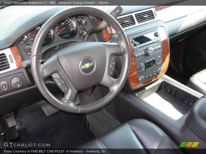 Sunburst Orange Metallic / Ebony 2007 Chevrolet Avalanche LT 4WD