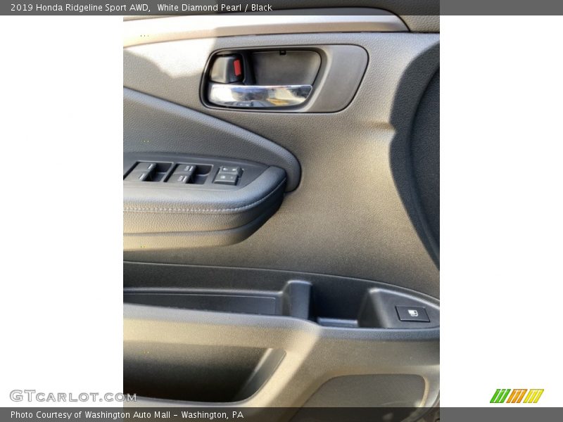 White Diamond Pearl / Black 2019 Honda Ridgeline Sport AWD