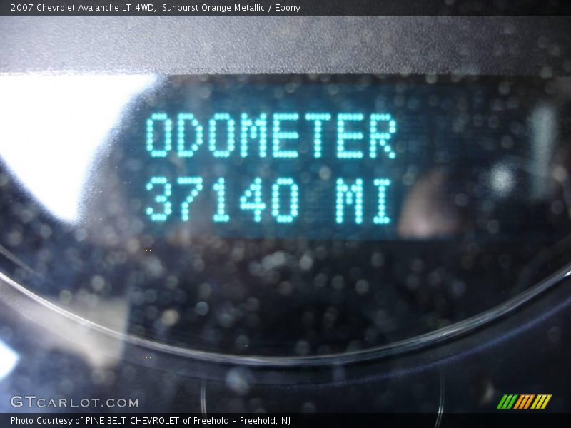 Sunburst Orange Metallic / Ebony 2007 Chevrolet Avalanche LT 4WD
