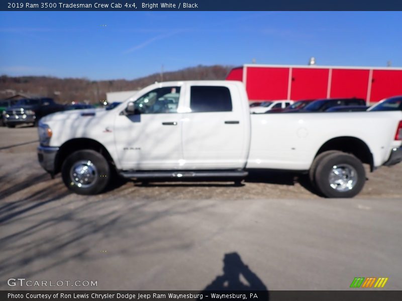 Bright White / Black 2019 Ram 3500 Tradesman Crew Cab 4x4