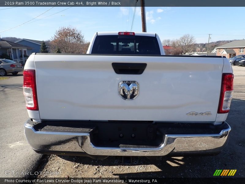 Bright White / Black 2019 Ram 3500 Tradesman Crew Cab 4x4