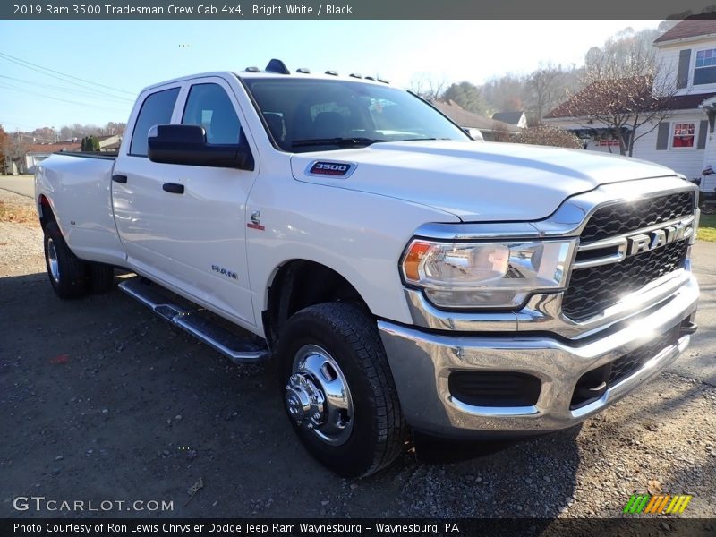 Bright White / Black 2019 Ram 3500 Tradesman Crew Cab 4x4