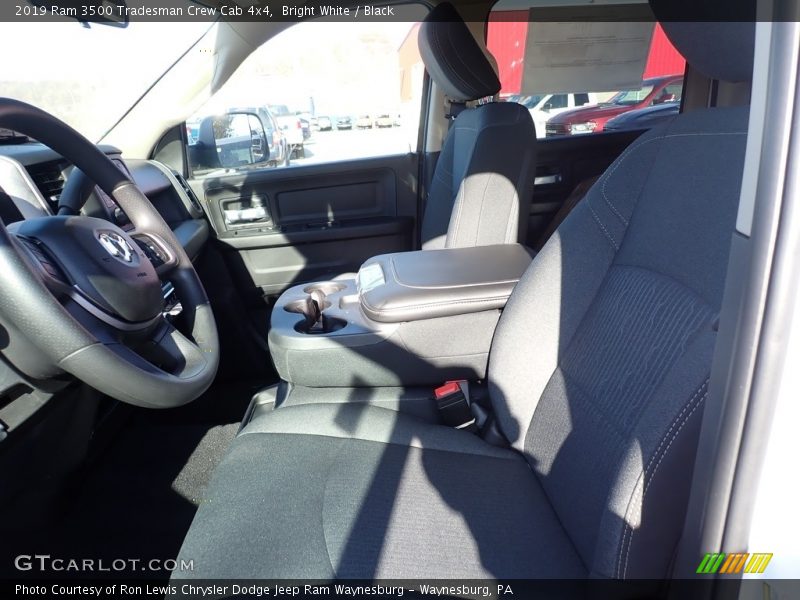 Bright White / Black 2019 Ram 3500 Tradesman Crew Cab 4x4