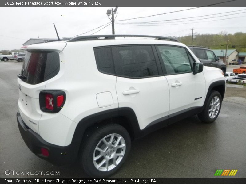 Alpine White / Black 2019 Jeep Renegade Sport 4x4