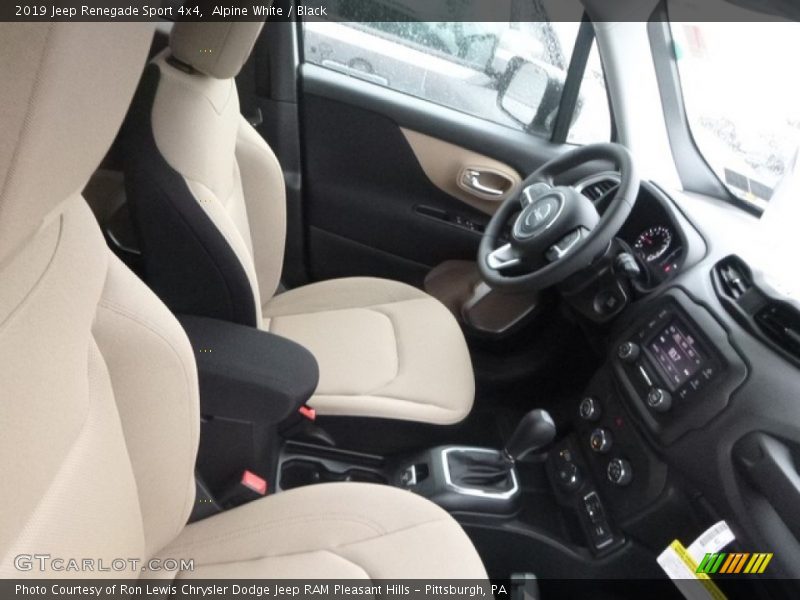 Alpine White / Black 2019 Jeep Renegade Sport 4x4