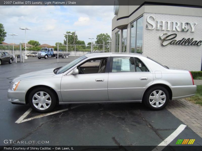 Light Platinum / Shale 2007 Cadillac DTS Luxury