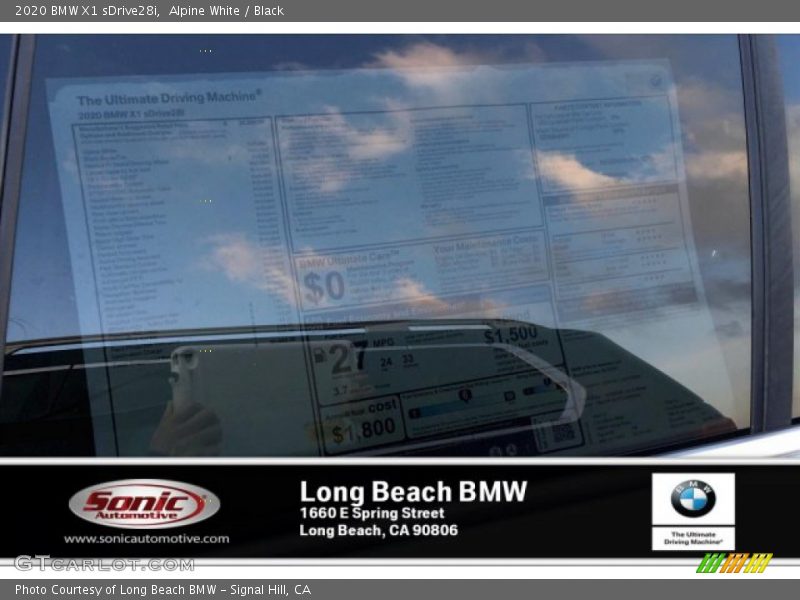 Alpine White / Black 2020 BMW X1 sDrive28i