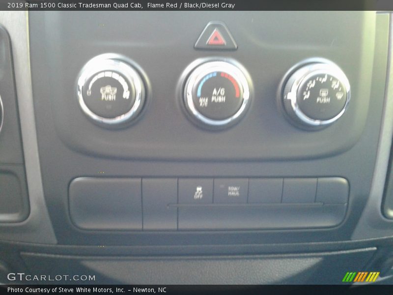 Flame Red / Black/Diesel Gray 2019 Ram 1500 Classic Tradesman Quad Cab
