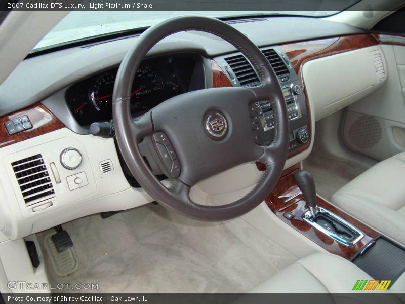 Light Platinum / Shale 2007 Cadillac DTS Luxury