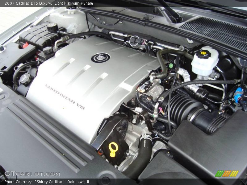 Light Platinum / Shale 2007 Cadillac DTS Luxury