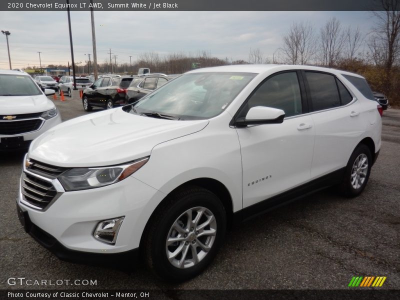 Front 3/4 View of 2020 Equinox LT AWD