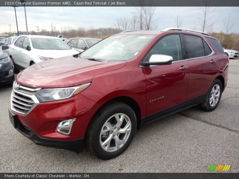 Front 3/4 View of 2020 Equinox Premier AWD