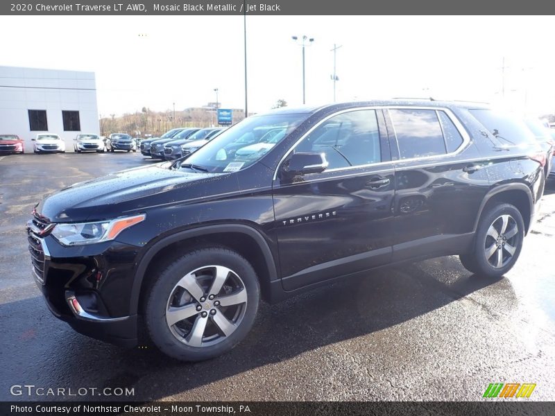 Mosaic Black Metallic / Jet Black 2020 Chevrolet Traverse LT AWD