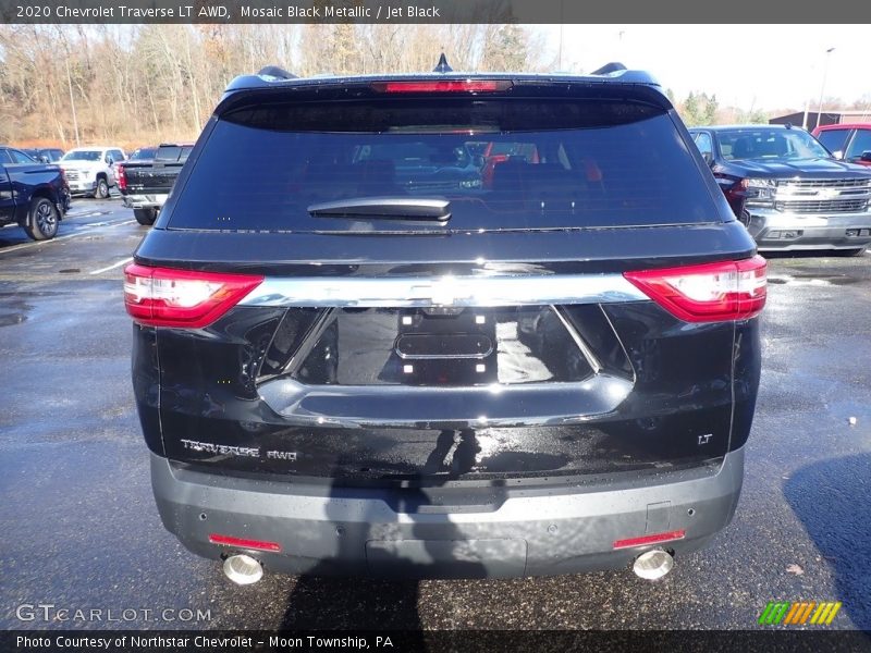 Mosaic Black Metallic / Jet Black 2020 Chevrolet Traverse LT AWD